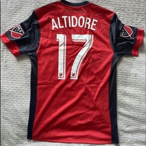 Altidore Toronto FC Medium signed jeresy from the MLS winning team !